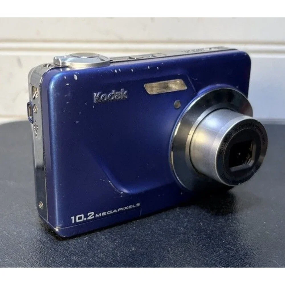 Kodak EasyShare C180 Digital Camera 10mp Blue 3x Zoom Point Shoot *Tested*